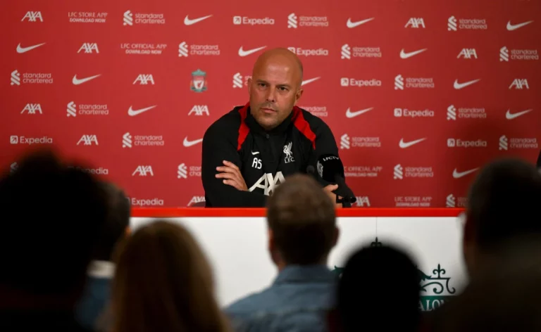 Arne Slot blessure Alexis Mac Allister