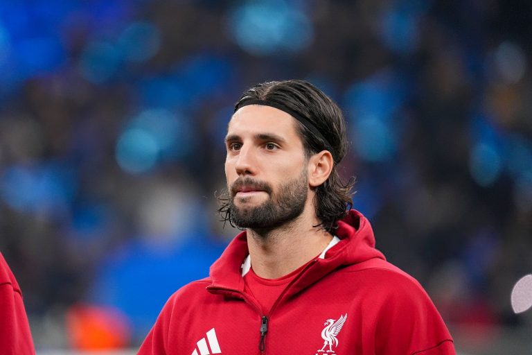 Dominik Szoboszlai sort sur blessure lors de Liverpool – Brighton à Anfield