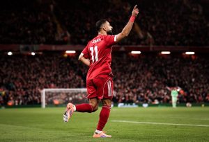 Arne Slot clarifie la situation autour de Mohamed Salah et salue la progression de son équipe