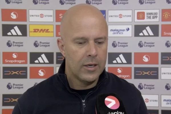 Arne Slot sort du silence : arbitrage, déconcentration, C1 en danger — sa conférence de presse sans filtre - Actualités - Liverpool FC