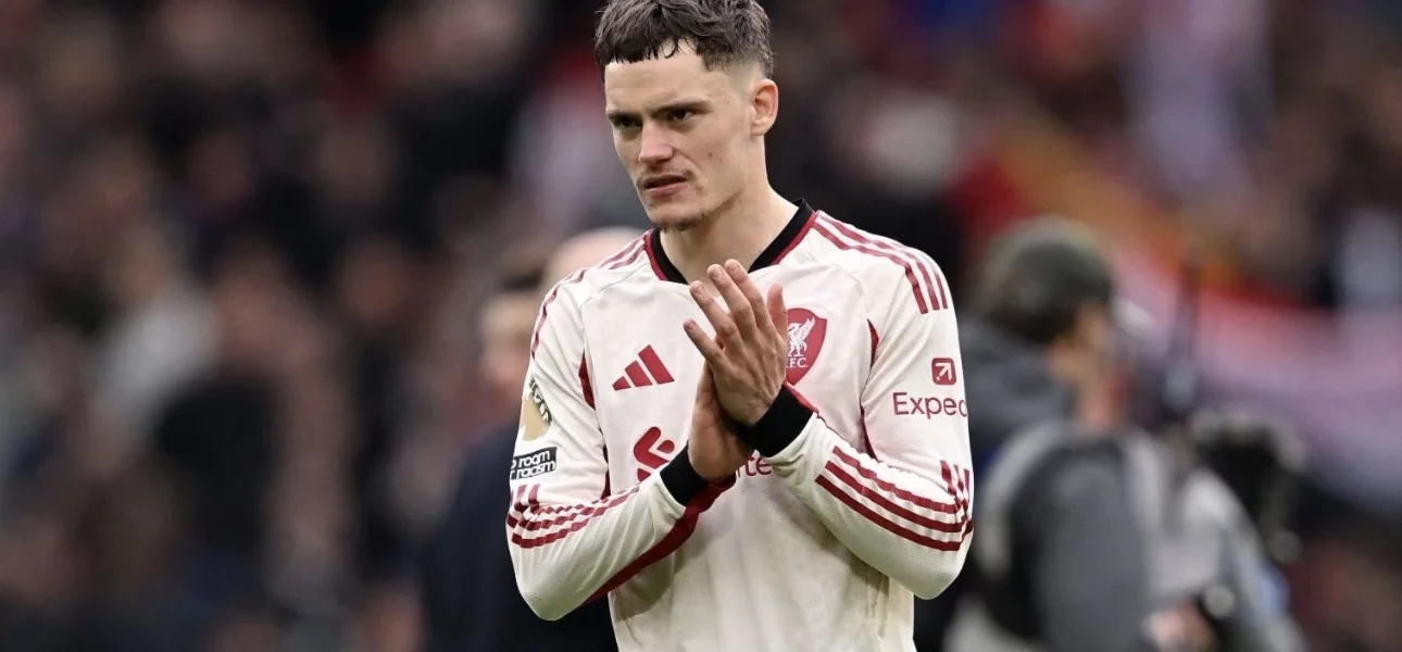 Florian Wirtz et Ibrahima Konaté de Liverpool lors d’une séance d’entraînement à l’écart du groupe en mai 2026