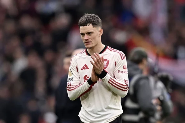 Wirtz et Konaté à l’écart de l’entraînement avant Chelsea - Actualités - Liverpool FC