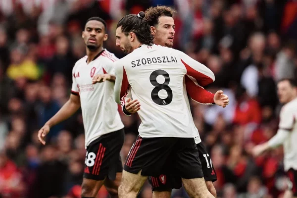 Liverpool à Villa avancé au vendredi 15 mai - Premier League - Liverpool FC