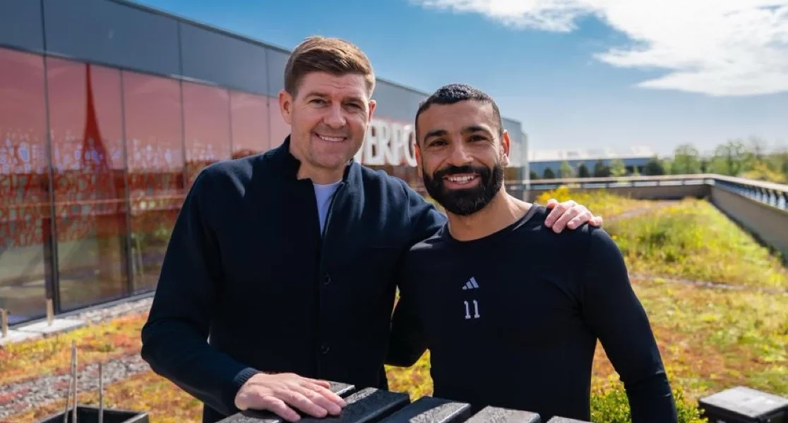 Mohamed Salah en interview avec Steven Gerrard sur TNT Sports, évoquant son départ de Liverpool en 2026