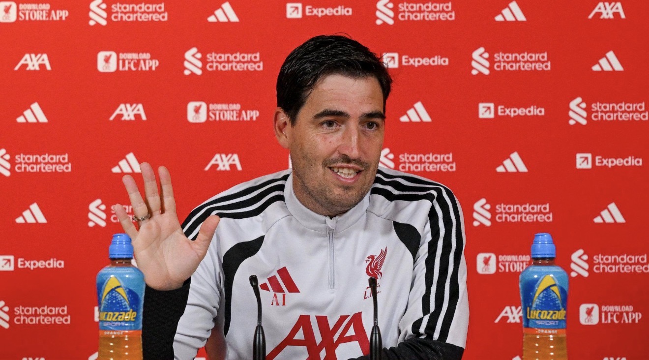 andoni-iraola-liverpool-brighton-anfield