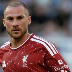 Alexis Mac Allister sous le maillot de Liverpool, dont le contrat expire en juin 2028
